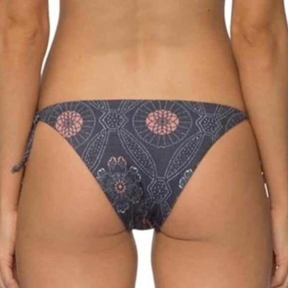 TAVIK SWIMWEAR Jax Swim Bottom Yokota Floral - Picture 2 of 4